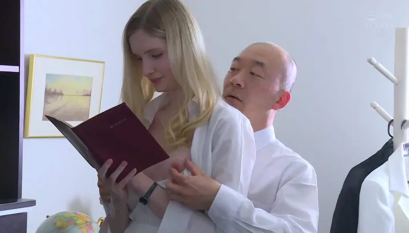 Bà xã chấp nhận làm em ghệ cho đối tác của chồng để trả nợ